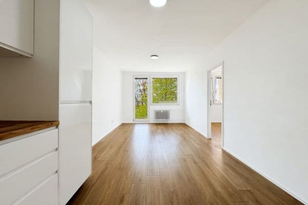 3 bedroom with open-plan kitchen flat for sale, 77 m², Bezručova, Mělník, Středočeský Region 3 bedroom with open-plan kitchen flat for sale, 77 m², Bezručova, Mělník, Středočeský Region