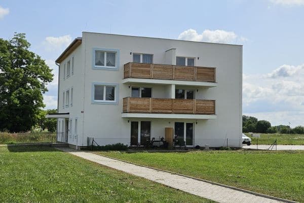 1 bedroom with open-plan kitchen flat for sale, 44 m², Malátova, Městec Králové 1 bedroom with open-plan kitchen flat for sale, 44 m², Malátova, Městec Králové