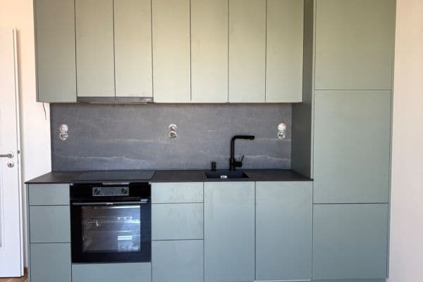 1 bedroom with open-plan kitchen flat to rent, 59 m², Fafkových, Praha 1 bedroom with open-plan kitchen flat to rent, 59 m², Fafkových, Praha