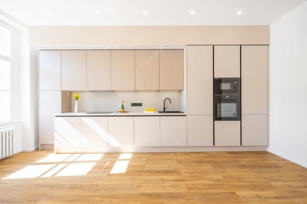 3 bedroom with open-plan kitchen flat for sale, 106 m², Olivova, Praha 3 bedroom with open-plan kitchen flat for sale, 106 m², Olivova, Praha