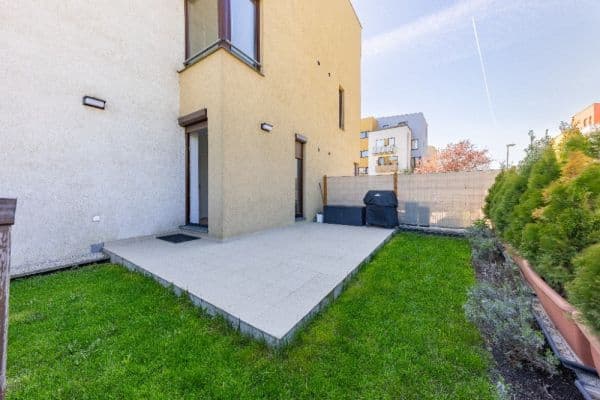 1 bedroom with open-plan kitchen flat for sale, 36 m², Dragounská, Praha 1 bedroom with open-plan kitchen flat for sale, 36 m², Dragounská, Praha