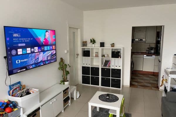1 bedroom with open-plan kitchen flat to rent, 43 m², Ve Lhotce, Praha 1 bedroom with open-plan kitchen flat to rent, 43 m², Ve Lhotce, Praha