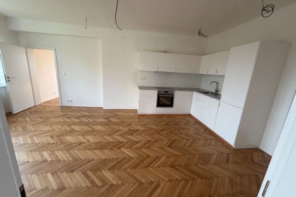 2 bedroom with open-plan kitchen flat to rent, 64 m², Pod Labuťkou, Praha 2 bedroom with open-plan kitchen flat to rent, 64 m², Pod Labuťkou, Praha