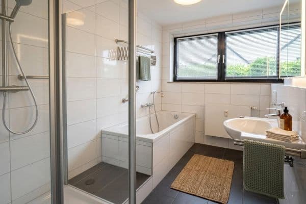 3 bedroom flat to rent, 110 m², Goethestr.3, Leverkusen 3 bedroom flat to rent, 110 m², Goethestr.3, Leverkusen