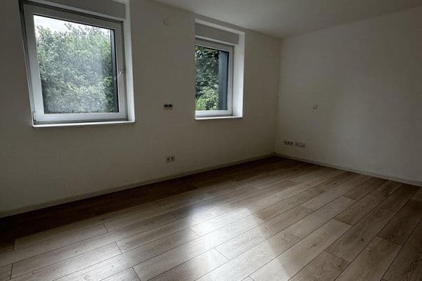 2 bedroom with open-plan kitchen flat to rent, 117 m², Bochum 2 bedroom with open-plan kitchen flat to rent, 117 m², Bochum