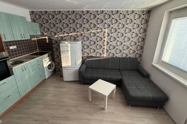 1 bedroom with open-plan kitchen flat to rent, 43 m², U Červeného kostela, Teplice 1 bedroom with open-plan kitchen flat to rent, 43 m², U Červeného kostela, Teplice