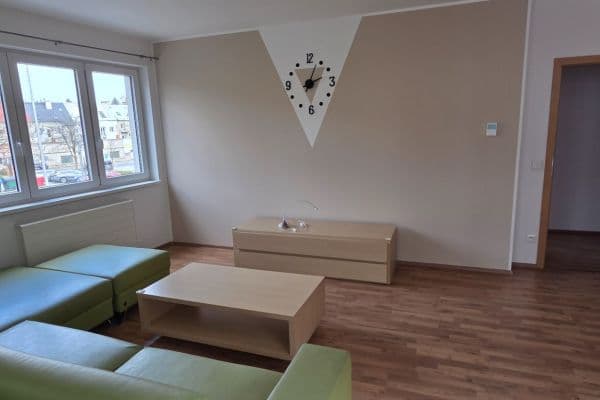 1 bedroom with open-plan kitchen flat to rent, 59 m², Eduarda Hamburgera, Olomouc 1 bedroom with open-plan kitchen flat to rent, 59 m², Eduarda Hamburgera, Olomouc