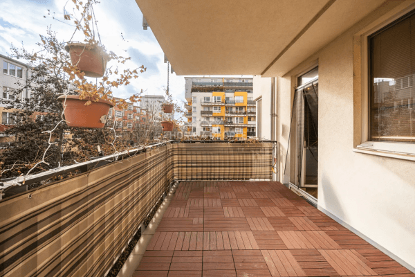 2 bedroom with open-plan kitchen flat for sale, 100 m², Pod Harfou, Praha 2 bedroom with open-plan kitchen flat for sale, 100 m², Pod Harfou, Praha