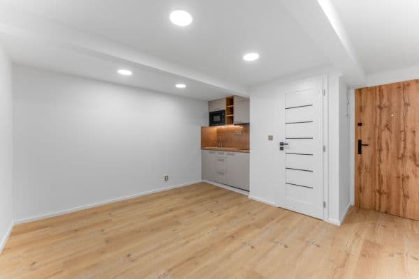 non-residential property to rent, 20 m², U Jezerky, Praha non-residential property to rent, 20 m², U Jezerky, Praha