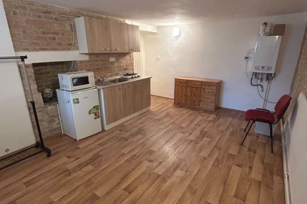 Studio flat to rent, 25 m², Vodova, Brno Studio flat to rent, 25 m², Vodova, Brno