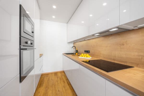 2 bedroom with open-plan kitchen flat for sale, 68 m², Ke Kateřinkám, Praha 2 bedroom with open-plan kitchen flat for sale, 68 m², Ke Kateřinkám, Praha