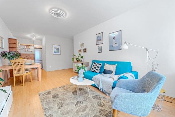 1 bedroom with open-plan kitchen flat for sale, 51 m², U Hostavického potoka, Praha 1 bedroom with open-plan kitchen flat for sale, 51 m², U Hostavického potoka, Praha