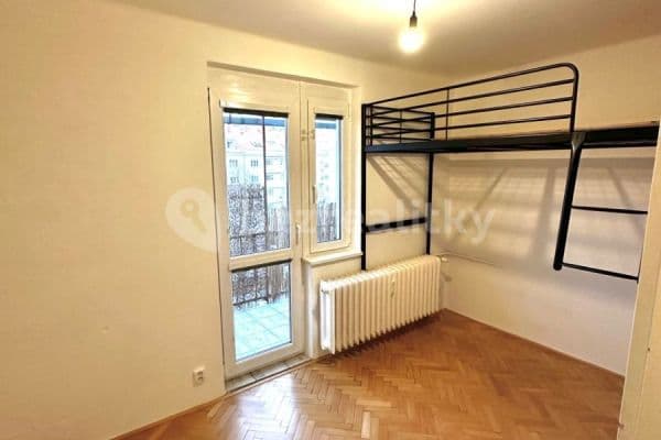 Studio flat to rent, 16 m², Vrchlického, Praha Studio flat to rent, 16 m², Vrchlického, Praha
