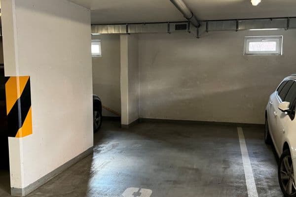 garage to rent, 25 m², Janýrova, Praha garage to rent, 25 m², Janýrova, Praha