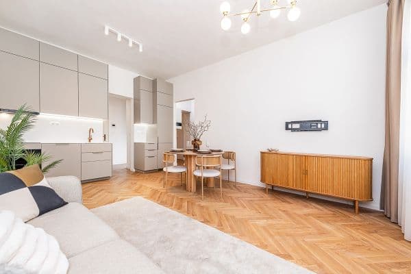 1 bedroom with open-plan kitchen flat for sale, 52 m², Chodská, Praha 1 bedroom with open-plan kitchen flat for sale, 52 m², Chodská, Praha