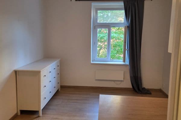 Small studio flat to rent, 18 m², Zúžená, Praha Small studio flat to rent, 18 m², Zúžená, Praha