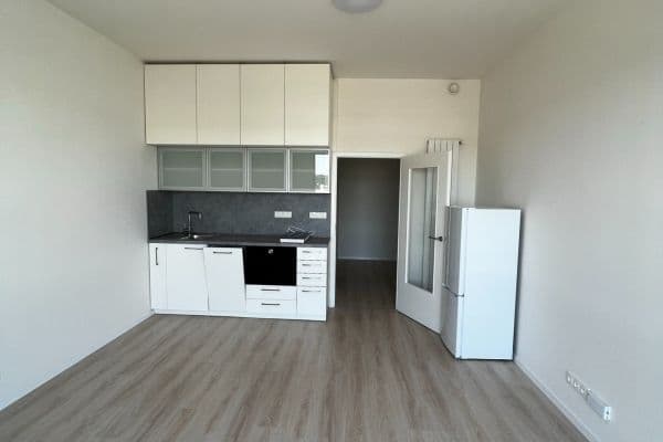 Studio flat for sale, 31 m², Poděbradská, Praha Studio flat for sale, 31 m², Poděbradská, Praha