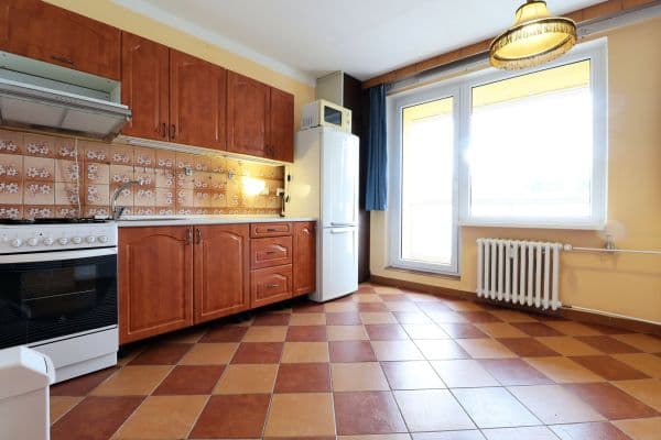 3 bedroom flat to rent, 66 m², Křivoklátská, Praha 3 bedroom flat to rent, 66 m², Křivoklátská, Praha