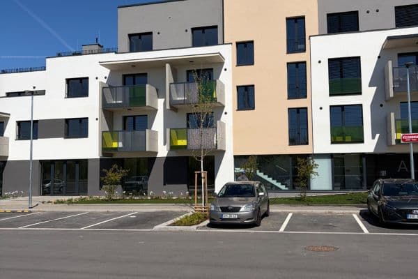 1 bedroom with open-plan kitchen flat to rent, 50 m², Blažimská, Praha 1 bedroom with open-plan kitchen flat to rent, 50 m², Blažimská, Praha