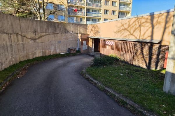 garage to rent, 17 m², Chalupkova, Praha garage to rent, 17 m², Chalupkova, Praha
