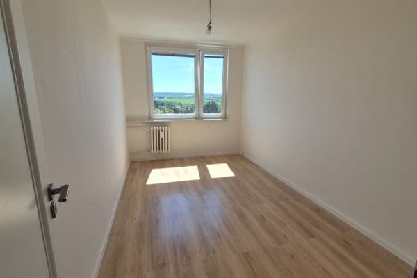 1 bedroom with open-plan kitchen flat to rent, 46 m², Milánská, Praha 1 bedroom with open-plan kitchen flat to rent, 46 m², Milánská, Praha