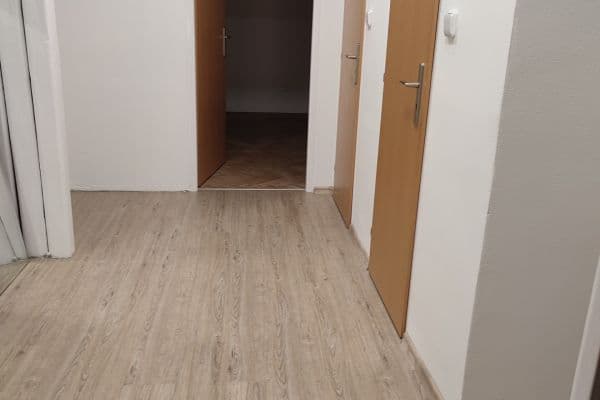 2 bedroom flat to rent, 54 m², Tyršova, Zlín 2 bedroom flat to rent, 54 m², Tyršova, Zlín