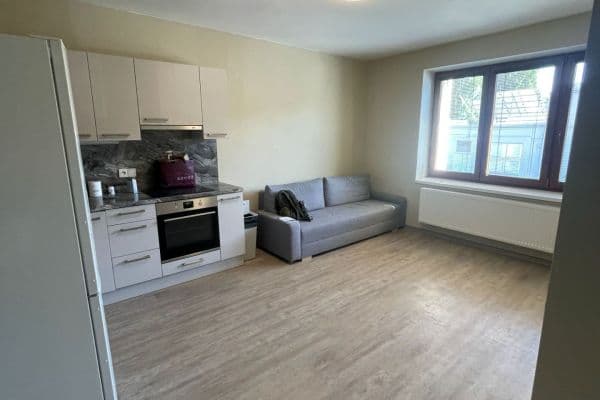 3 bedroom with open-plan kitchen flat to rent, 73 m², Dačického, Brno 3 bedroom with open-plan kitchen flat to rent, 73 m², Dačického, Brno