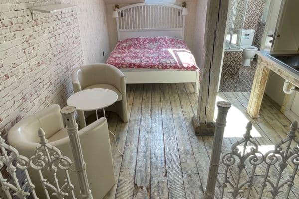 Studio flat to rent, 25 m², Lublaňská, Praha Studio flat to rent, 25 m², Lublaňská, Praha