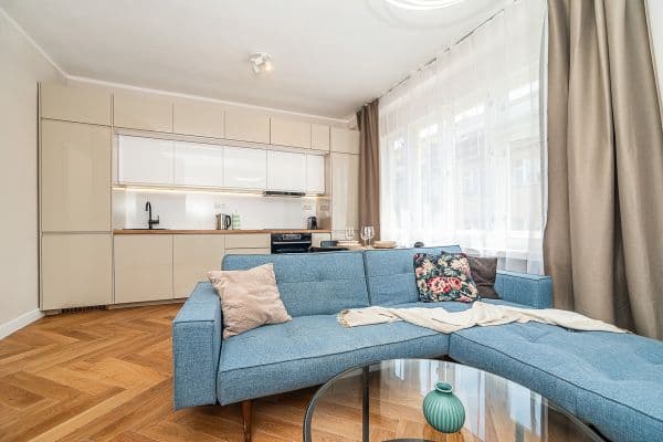 Studio flat for sale, 35 m², Pobřežní, Praha Studio flat for sale, 35 m², Pobřežní, Praha