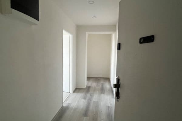 3 bedroom flat for sale, 81 m², Evropská, Praha 3 bedroom flat for sale, 81 m², Evropská, Praha
