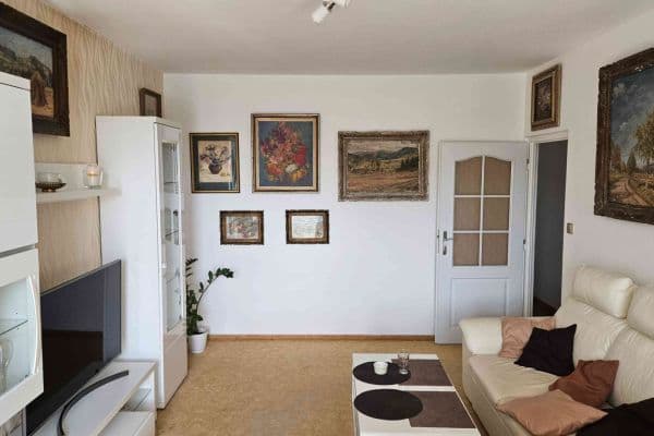 3 bedroom flat to rent, 86 m², Truhlářská, Hradec Králové 3 bedroom flat to rent, 86 m², Truhlářská, Hradec Králové
