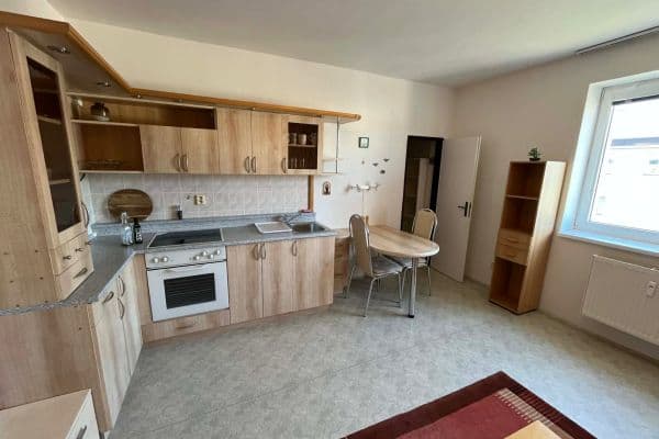 Studio flat to rent, 32 m², Loudů, Dobřany Studio flat to rent, 32 m², Loudů, Dobřany