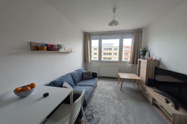 1 bedroom with open-plan kitchen flat to rent, 41 m², Přímětická, Praha 1 bedroom with open-plan kitchen flat to rent, 41 m², Přímětická, Praha