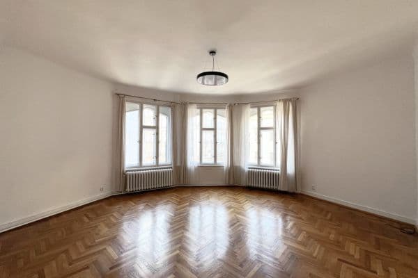 2 bedroom with open-plan kitchen flat to rent, 92 m², Spálená, Praha 2 bedroom with open-plan kitchen flat to rent, 92 m², Spálená, Praha