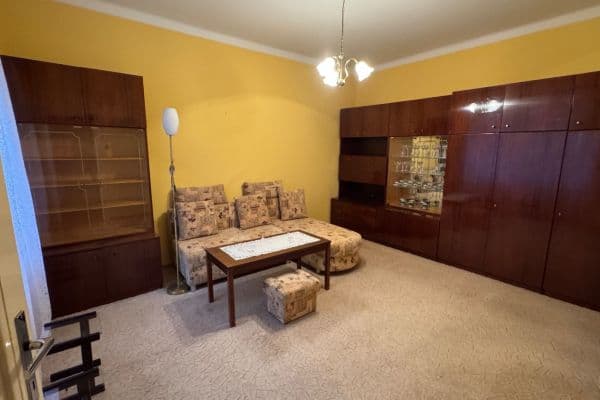 1 bedroom flat for sale, 38 m², U Skládky, Praha 1 bedroom flat for sale, 38 m², U Skládky, Praha