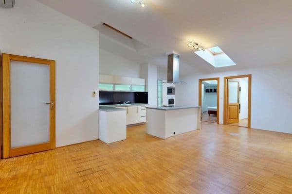 2 bedroom with open-plan kitchen flat to rent, 75 m², Ztracená, Olomouc 2 bedroom with open-plan kitchen flat to rent, 75 m², Ztracená, Olomouc