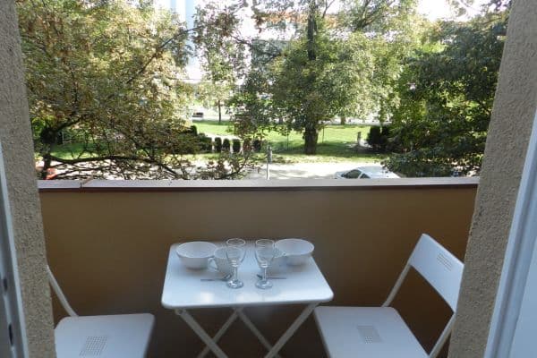 Small studio flat to rent, 25 m², Fibichova, Praha Small studio flat to rent, 25 m², Fibichova, Praha