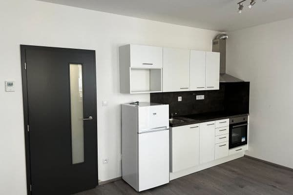 Studio flat to rent, 36 m², Hlinecká, Brno Studio flat to rent, 36 m², Hlinecká, Brno