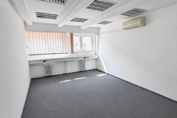 office to rent, 18 m², Křižíkova, Praha office to rent, 18 m², Křižíkova, Praha