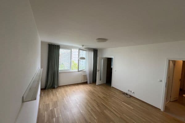 3 bedroom flat to rent, 69 m², Gabinova, Praha 3 bedroom flat to rent, 69 m², Gabinova, Praha