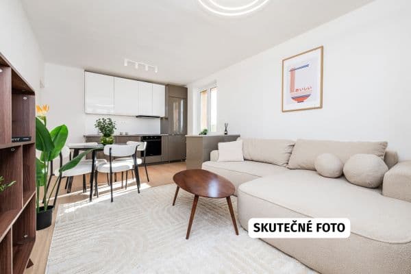 3 bedroom with open-plan kitchen flat for sale, 83 m², Čeljabinská, Praha 3 bedroom with open-plan kitchen flat for sale, 83 m², Čeljabinská, Praha