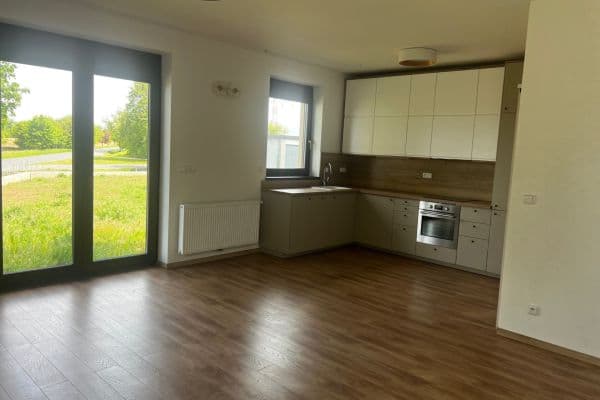 Studio flat to rent, 47 m², Chýňská, Červený Újezd Studio flat to rent, 47 m², Chýňská, Červený Újezd