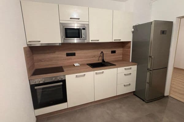 2 bedroom flat to rent, 55 m², Taškentská, Praha 2 bedroom flat to rent, 55 m², Taškentská, Praha