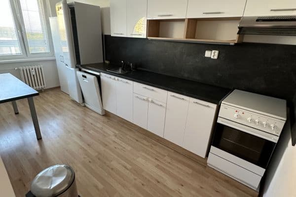 3 bedroom flat to rent, 75 m², Josefa Ševčíka, Most 3 bedroom flat to rent, 75 m², Josefa Ševčíka, Most