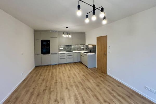 2 bedroom with open-plan kitchen flat to rent, 75 m², Suchánkova, Benešov, Středočeský Region 2 bedroom with open-plan kitchen flat to rent, 75 m², Suchánkova, Benešov, Středočeský Region