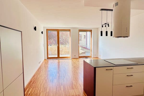 2 bedroom with open-plan kitchen flat to rent, 77 m², Pod Hliništěm, Praha 2 bedroom with open-plan kitchen flat to rent, 77 m², Pod Hliništěm, Praha