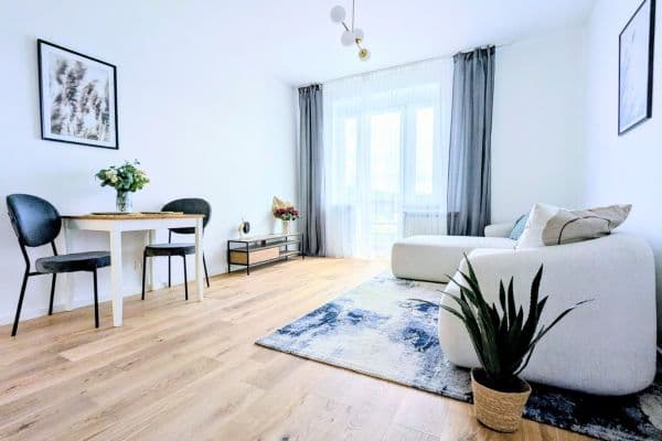 1 bedroom with open-plan kitchen flat for sale, 51 m², Petrohradská, Praha 1 bedroom with open-plan kitchen flat for sale, 51 m², Petrohradská, Praha