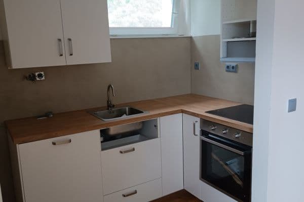 2 bedroom with open-plan kitchen flat to rent, 63 m², Pražská, Úvaly 2 bedroom with open-plan kitchen flat to rent, 63 m², Pražská, Úvaly