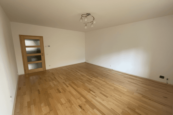 3 bedroom flat to rent, 88 m², Kladivova, Brno 3 bedroom flat to rent, 88 m², Kladivova, Brno
