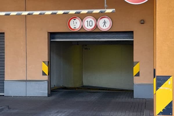garage to rent, 14 m², Poděbradská, Praha garage to rent, 14 m², Poděbradská, Praha